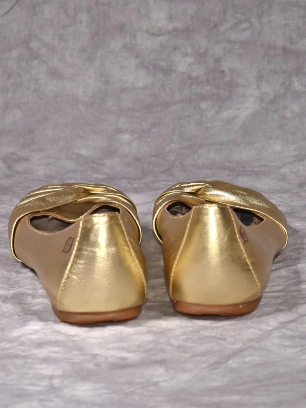 Born Shoes Metallic Gold Lilly Knotted Flats Size 8/39 Leather Upper Gently Used - Picture 5 of 14